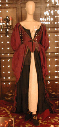 elizabeth swann dress